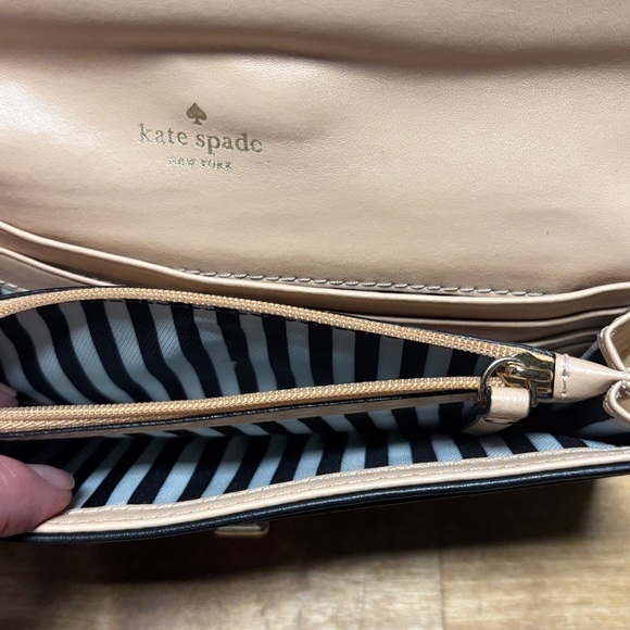 Kate Spade Black Wallet - Picture 4 of 11